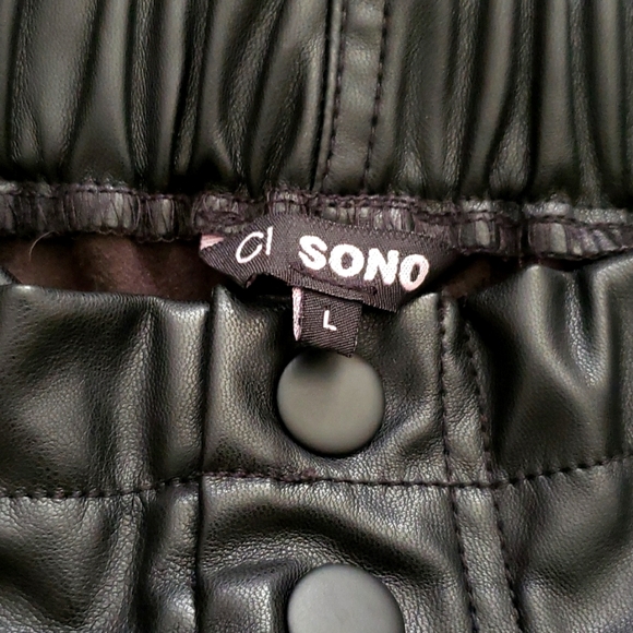 Black leather  skirt/ CI SONO. Sice L - Picture 3 of 7